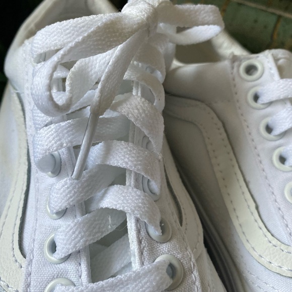 VANS Old Skool Classic White Sneakers - Picture 5 of 8